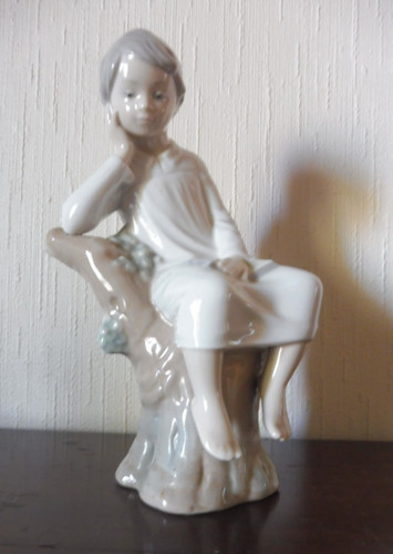 Nao lladro figurine - ,