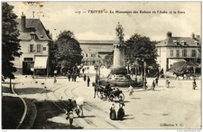 CPA AK TROYES Le Monument des Enfants de l'Aube et la Gare (723185)