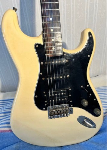 Guitare électrique fender - guitare,
