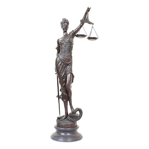 Grande statue sculpture