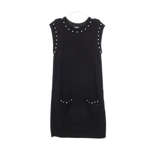 Robe sans manches boutonnée