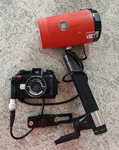 Nikonos underwater camera - underwater,