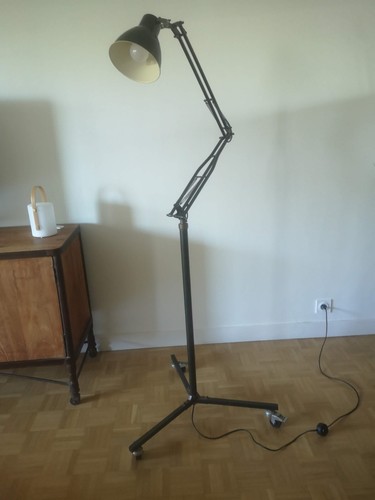 Lampadaire articulé sur - lampadaire,