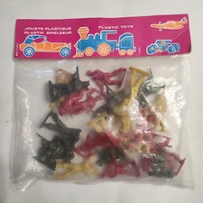 JOUET DE BAZAR  24 SOLDATS