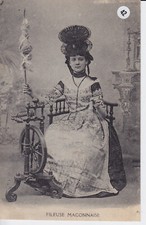 Fileuse Maconnaise CPA 42