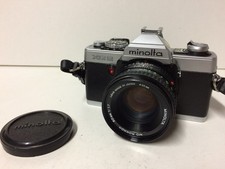 APPAREIL PHOTO MINOLTA XG-2 AVEC OBJECTIF MD ROKKOR 50 mm 1:1.7