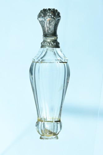 Ancien flacon cristal argent
