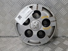 Enjoliveur central "16 pouces - 5 trous - 130mm" Peugeot Boxer de 2006 à 2014