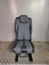 Siège arrière droit - PEUGEOT 5008 II (2) PHASE I (1) - (73.2)