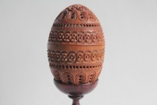 Étui porte-chapelet œuf corozo sculpté XIXe siècle (72701)