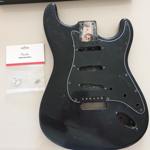 Corps guitare noire tokai type