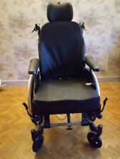 vends fauteuil roulant modèle 2024 - peu servi - etat neuf -