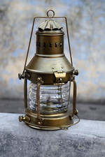 Ancienne lampe à pétrole ancre en laiton bateau nautique marine bateau lumièr...