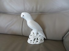 grand perroquet en porcelaine