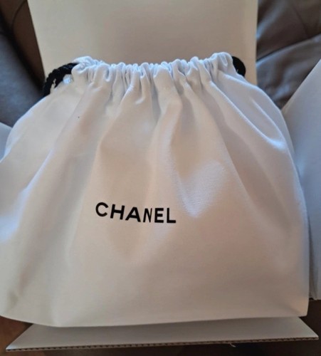 Chanel poche aumoniere blanche - chanel,