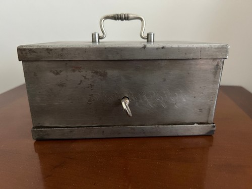 Ancien petit coffre - ancien,