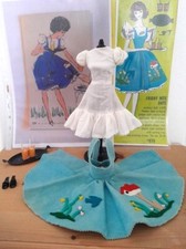 BARBIE VINTAGE FRIDAY NITE DATE # 979 COMPLETE ORIGINALE PEU JOUE VITRINE (1960)