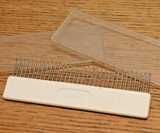 vintage PEIGNE AIGUILLE MACHINE à TRICOTER coudre à LAINE tricot KNITTAX PARIS