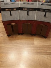 MARKLIN  Train Ho 1/87 Maquette  Hangar rotonde 3 Sortie Jouef Lima Roco 