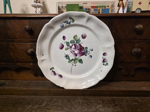 Assiette décorative ancienne
