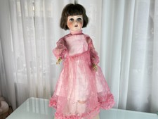 Poupée d'artiste ancienne