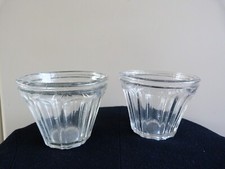 Deux anciens pots coniques à