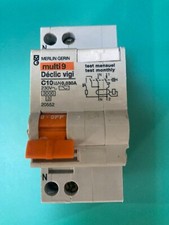 Disjoncteur différentiel  230v déclic C10 30mA MERLIN GERIN 20552