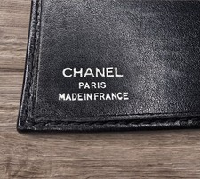 CHANEL RARE GRAND protège-agenda cuir NOIR VERS 1980 VINTAGE  Signé 