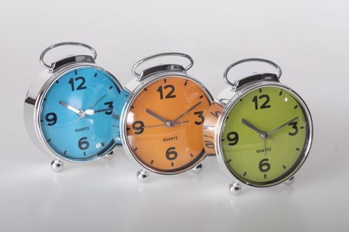 Réveil avec alarme - couleur,