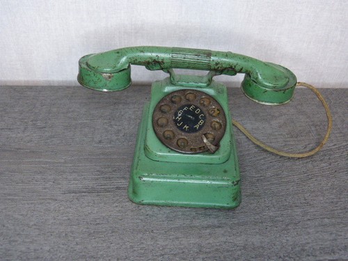 Ancien téléphone jouet - ancien, ,