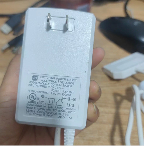 S048cu1200300 1mm 12v - 5.5*2.1mm,