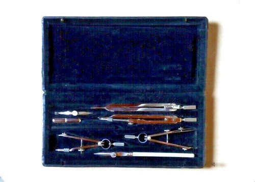 Ancien coffret compas - de,