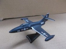 Avion combat métal - métal, 1.100
