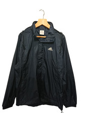 Veste coupe-vent à capuche