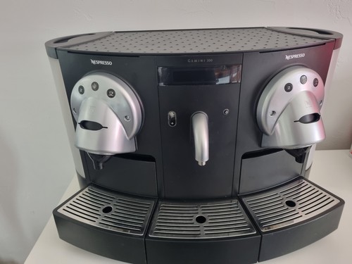 Machine café nespresso pro - à,