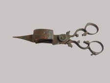 Ciseaux Mouchette, Eteignoir