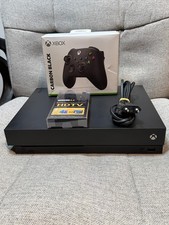 Microsoft Xbox One X 1 To Console - Noir + Manette état neuf et câbles