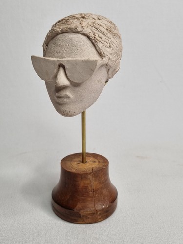 Sculpture contemporaine - , en
