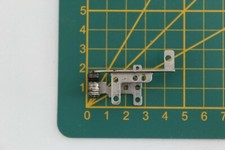 Charnières d'ecran Asus U36JC SR Charnière droite Right - 13GN1810M060-1