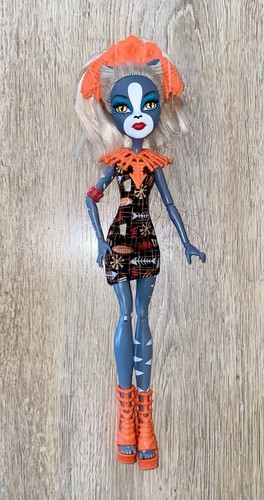 Poupée monster high - poupée,