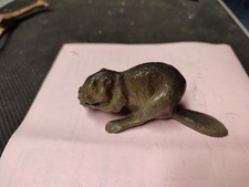 Castor rongeant du bois , plomb , fabricant GM ,XR,LR,CBG, Britains