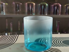 Bol chantant en cristal de