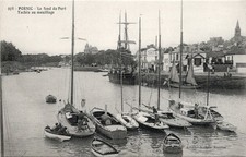 CARTE POSTALE PORNIC LE FOND DU PORT