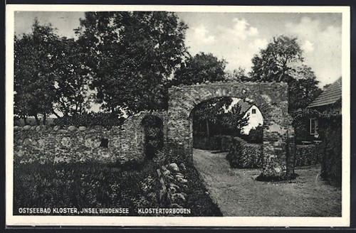 Monastère lac caché - caché,, vue