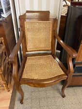 FAUTEUIL DE BARBIER STYLE LOUIS PHILIPPE EN HETRE ASSISE ET DOSSIER EN CANNAGE