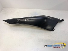 CACHE LATERAL DROIT YAMAHA 530