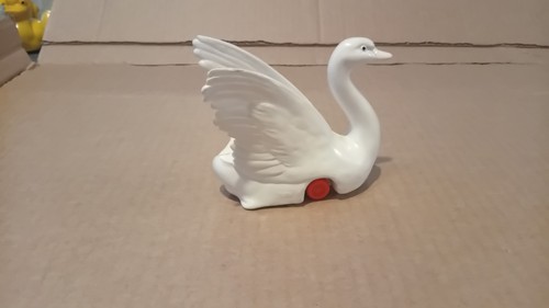 Bourbon france animal cygne - france,