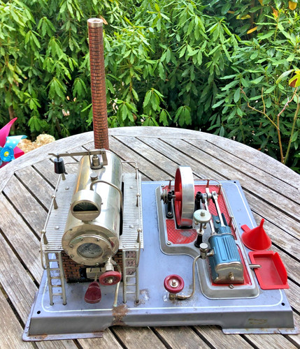 Ancienne machine vapeur - ancienne,