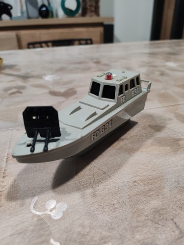 Saisir vintage plastic sonic - a,