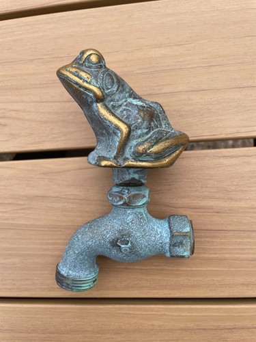 Ancien robinet fontaine a - de,